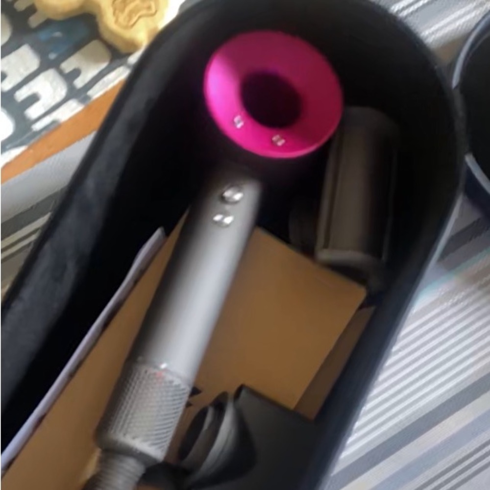 new, never been used dyson supersonic